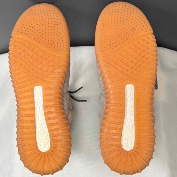 adidas Yeezy Boost 750 “Grey Gum” BB1840 | Men’s Size 10 - Picture 15 of 16